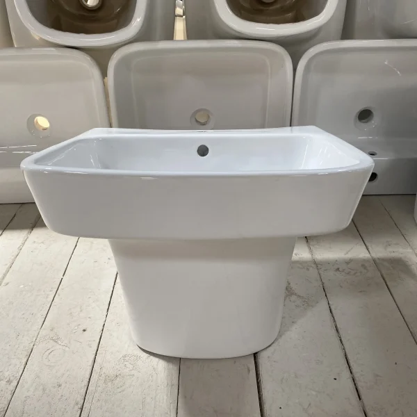 bulk wall hung basin (4)