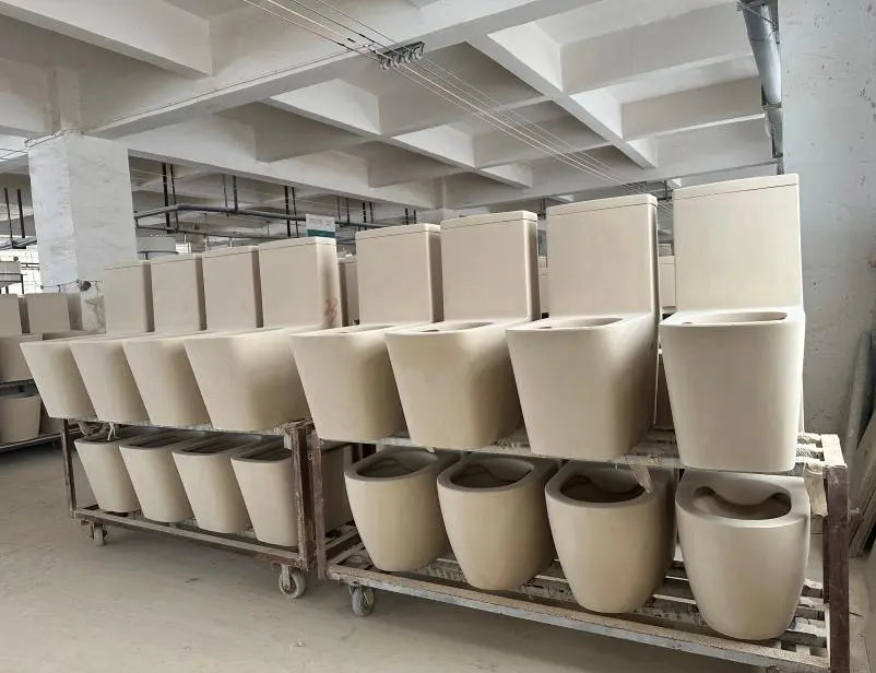 One-piece Toilet Molding